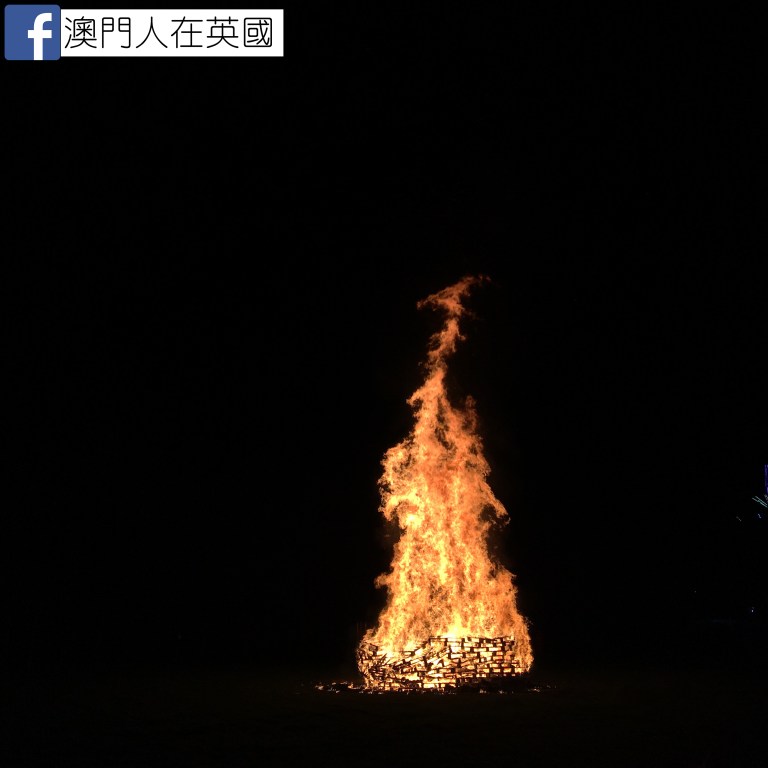 2017-11-04 18.39.58 copy